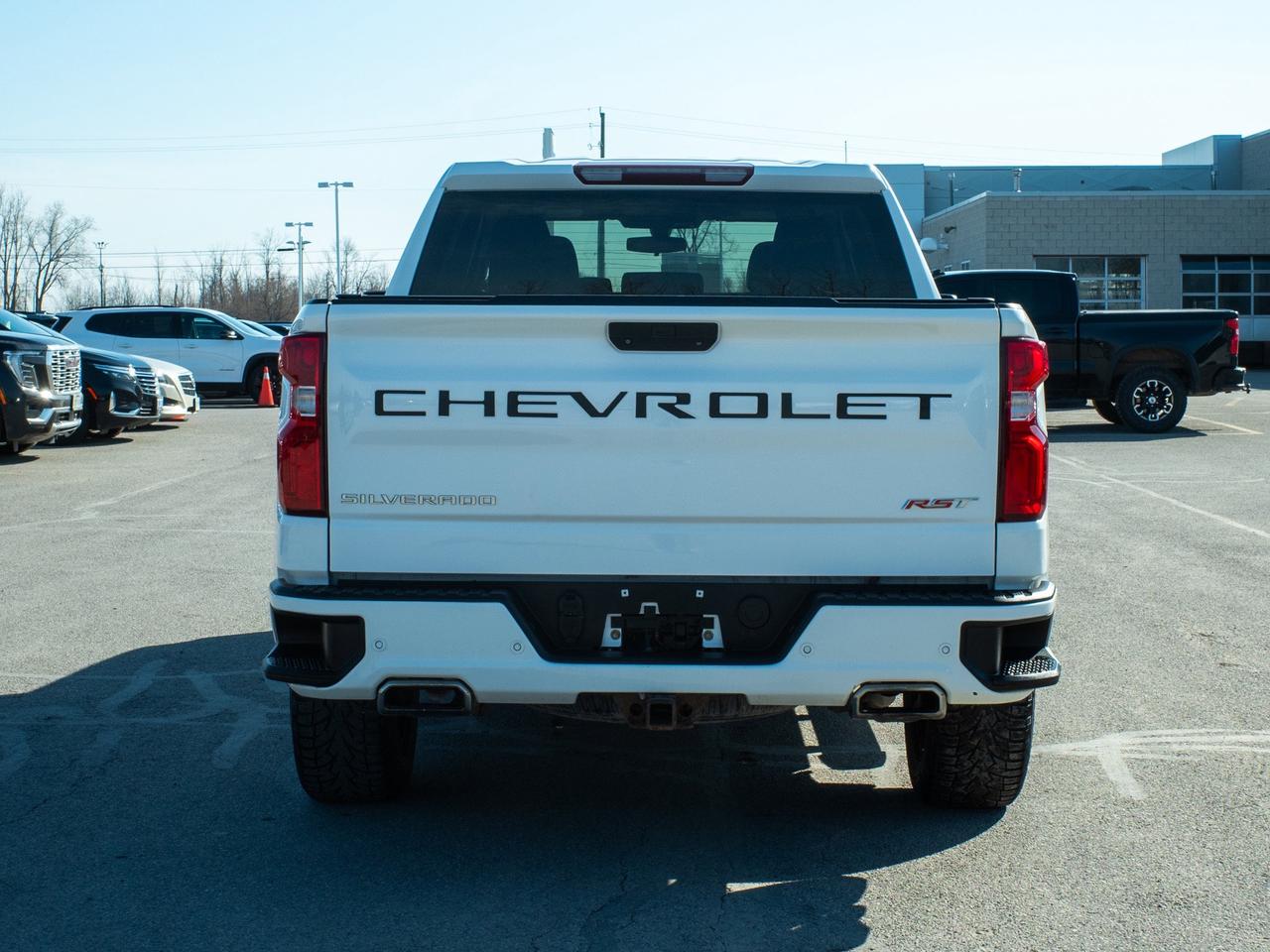 2019 Chevrolet Silverado 1500 RST - Keyless Entry   Tow Hooks Photo