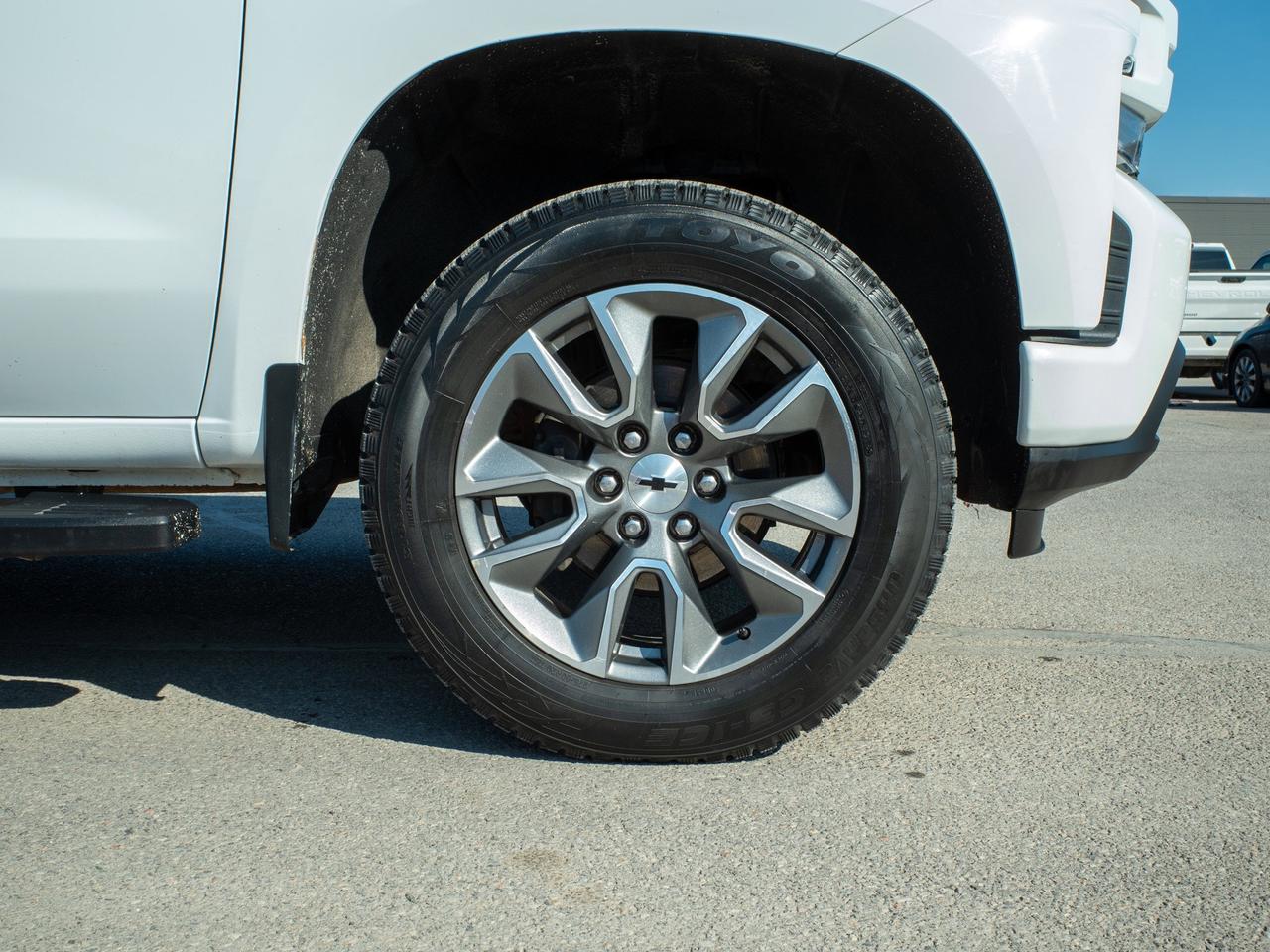 2019 Chevrolet Silverado 1500 RST - Keyless Entry   Tow Hooks Photo