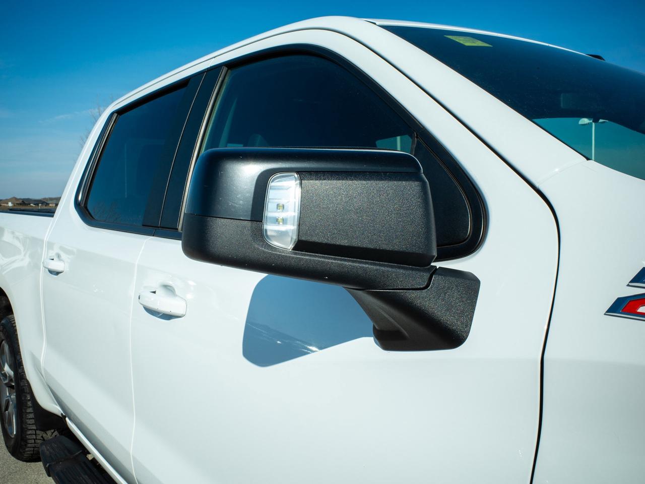 2019 Chevrolet Silverado 1500 RST - Keyless Entry   Tow Hooks Photo