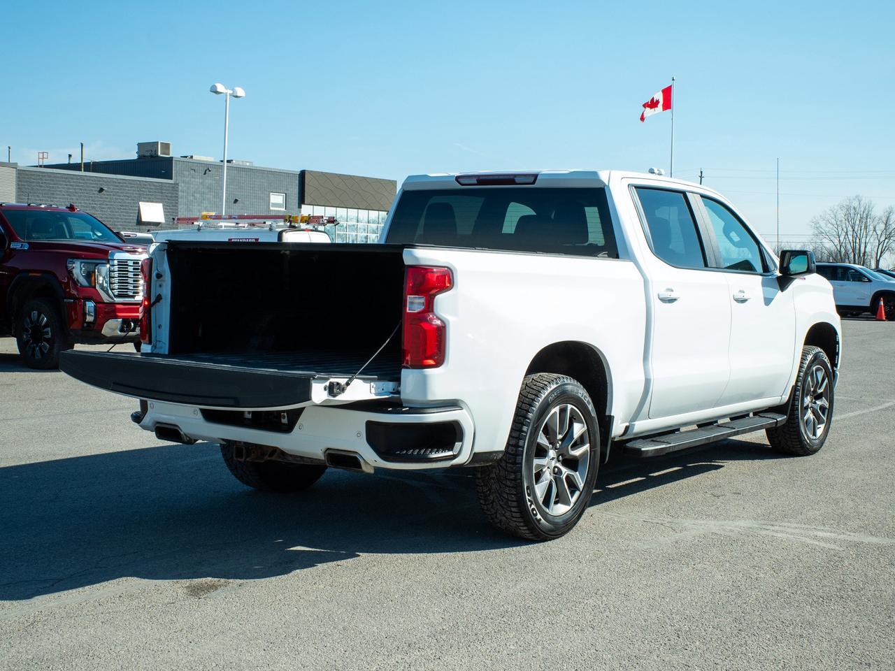 2019 Chevrolet Silverado 1500 RST - Keyless Entry   Tow Hooks Photo