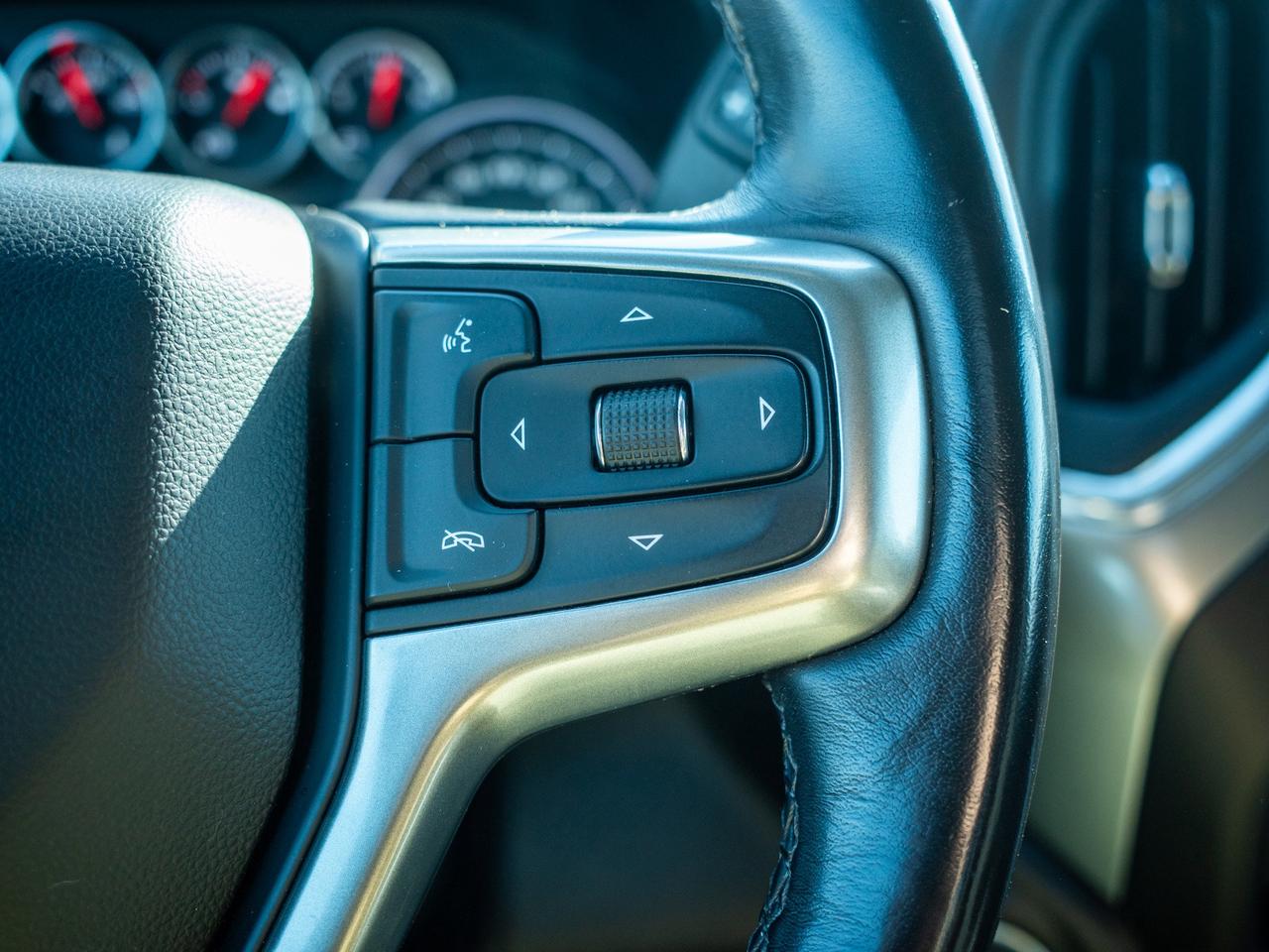 2019 Chevrolet Silverado 1500 RST - Keyless Entry   Tow Hooks Photo