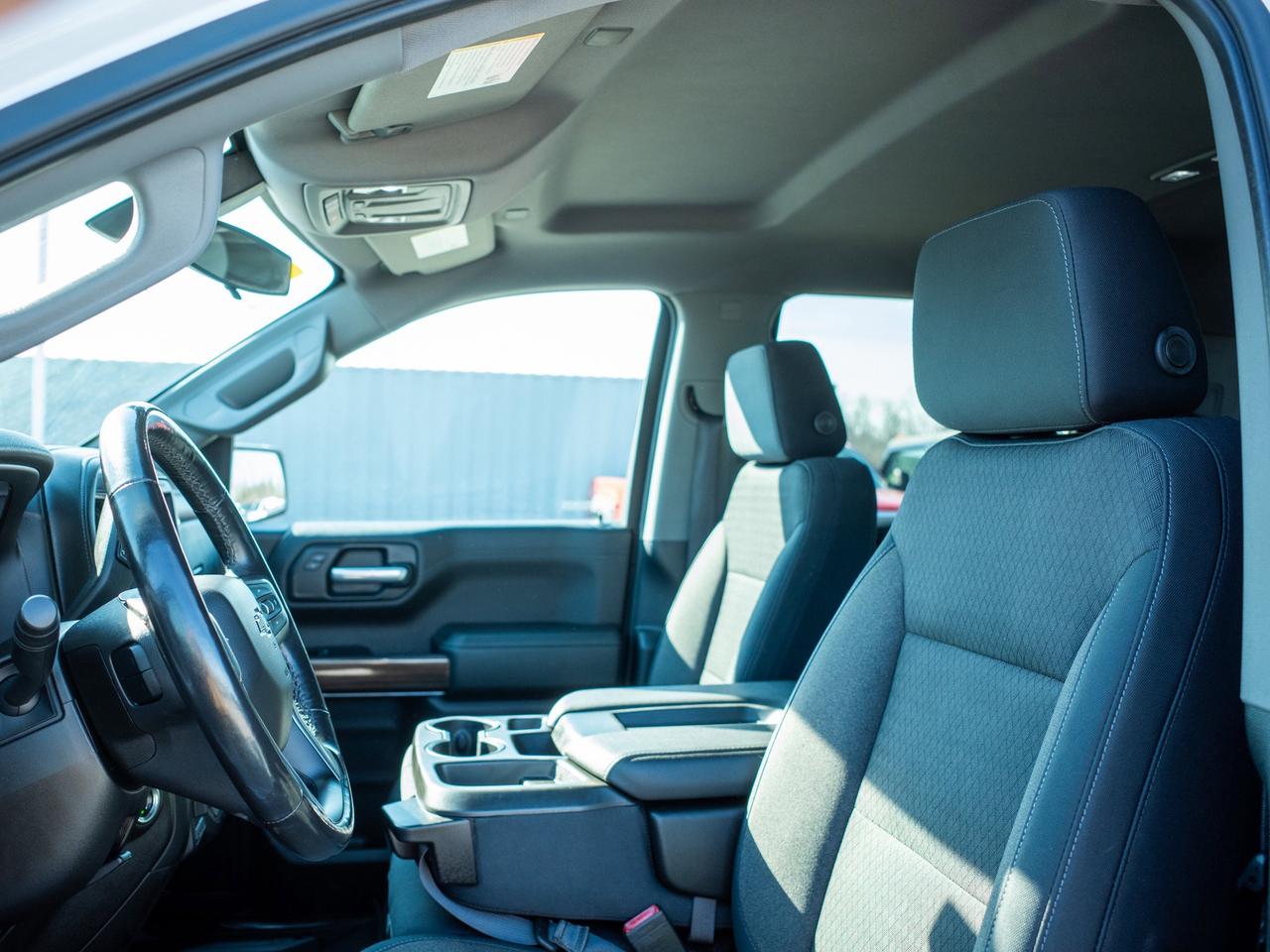 2019 Chevrolet Silverado 1500 RST - Keyless Entry   Tow Hooks Photo