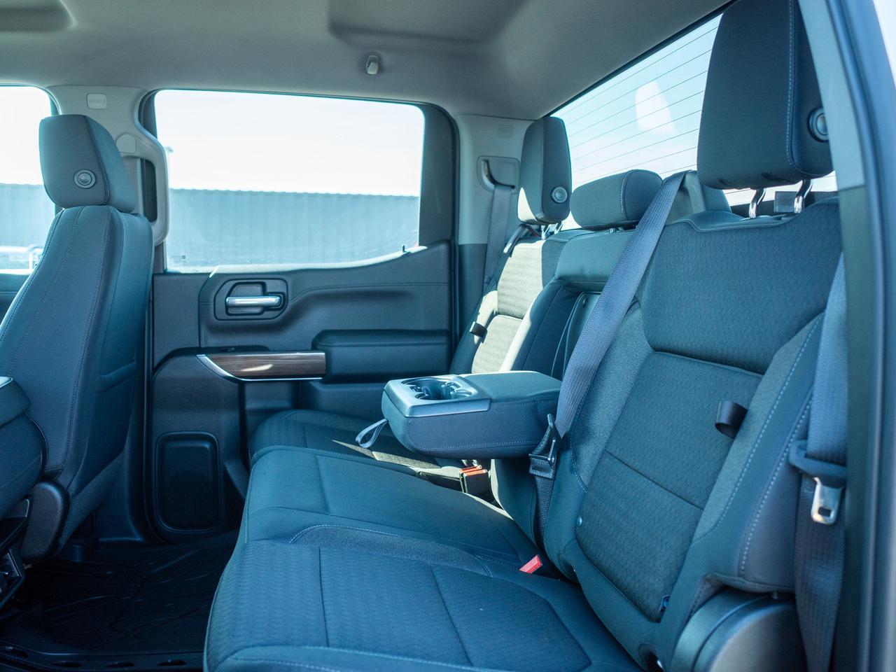 2019 Chevrolet Silverado 1500 RST - Keyless Entry   Tow Hooks Photo