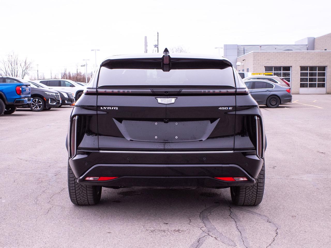 2023 Cadillac LYRIQ RWD Luxury - Rain Sensing Wipers   Hands Free Lift Photo