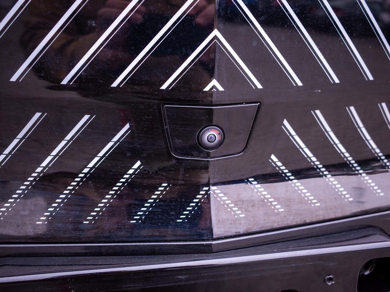 2023 Cadillac LYRIQ RWD Luxury - Rain Sensing Wipers   Hands Free Lift Photo