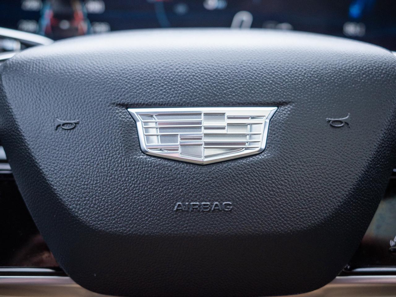 2023 Cadillac LYRIQ RWD Luxury - Rain Sensing Wipers   Hands Free Lift Photo