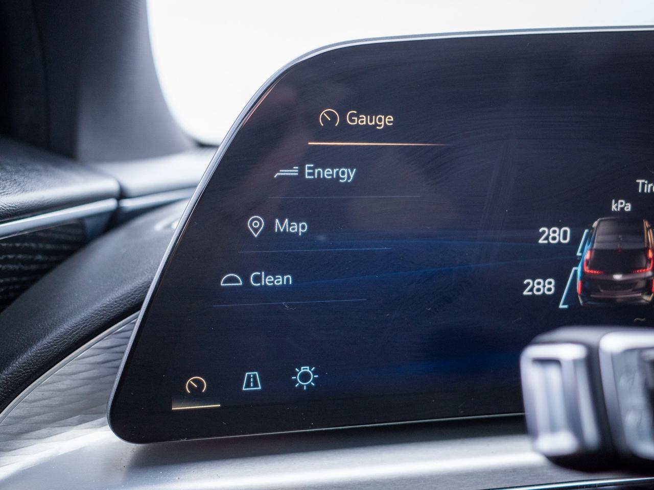 2023 Cadillac LYRIQ RWD Luxury - Rain Sensing Wipers   Hands Free Lift Photo