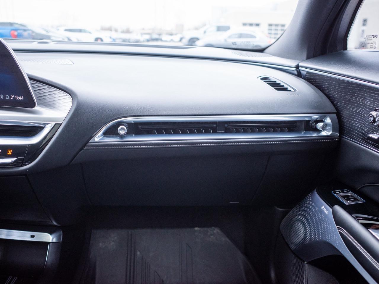 2023 Cadillac LYRIQ RWD Luxury - Rain Sensing Wipers   Hands Free Lift Photo