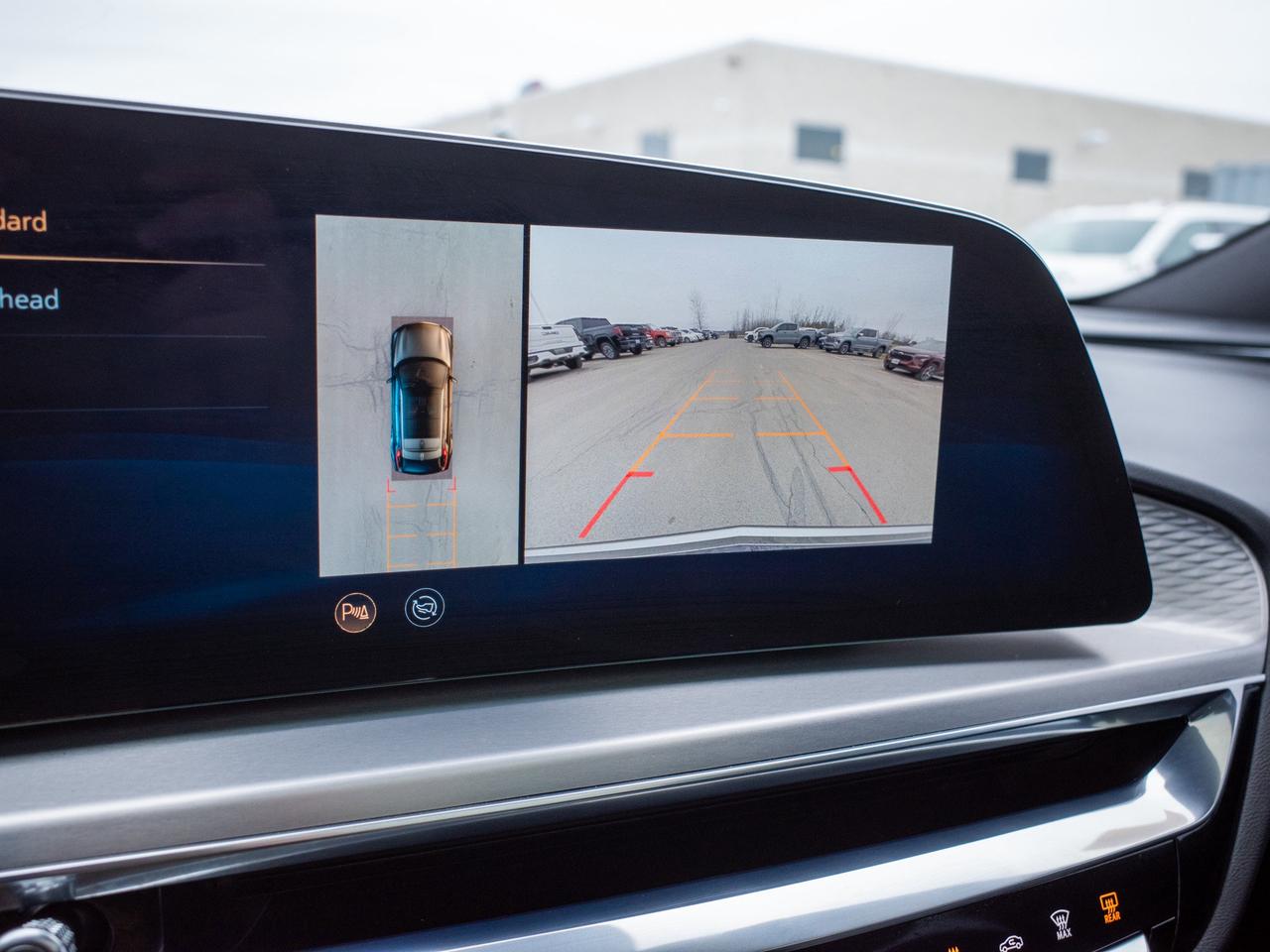 2023 Cadillac LYRIQ RWD Luxury - Rain Sensing Wipers   Hands Free Lift Photo