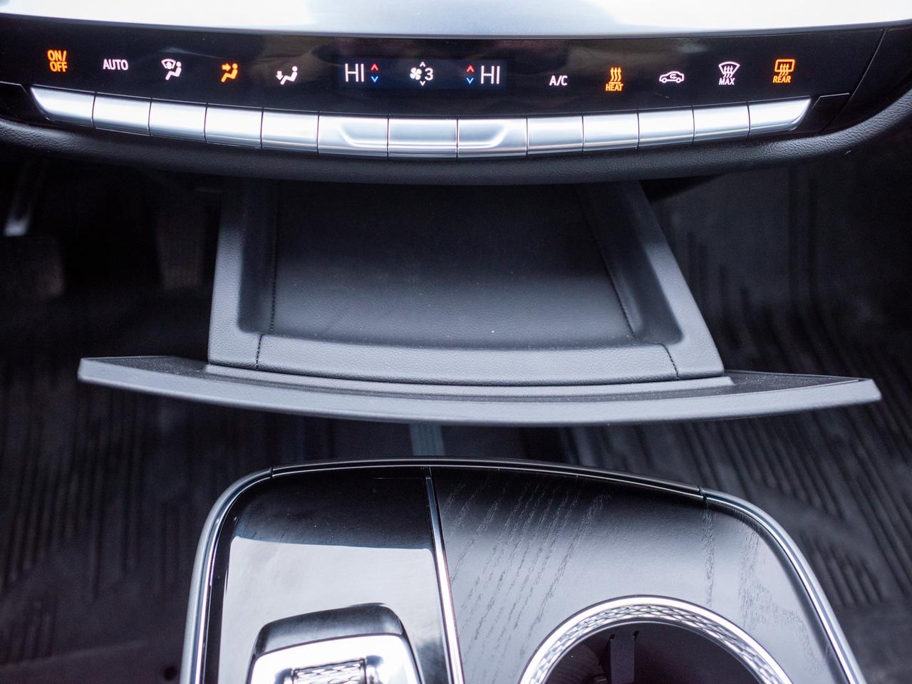 2023 Cadillac LYRIQ RWD Luxury - Rain Sensing Wipers   Hands Free Lift Photo