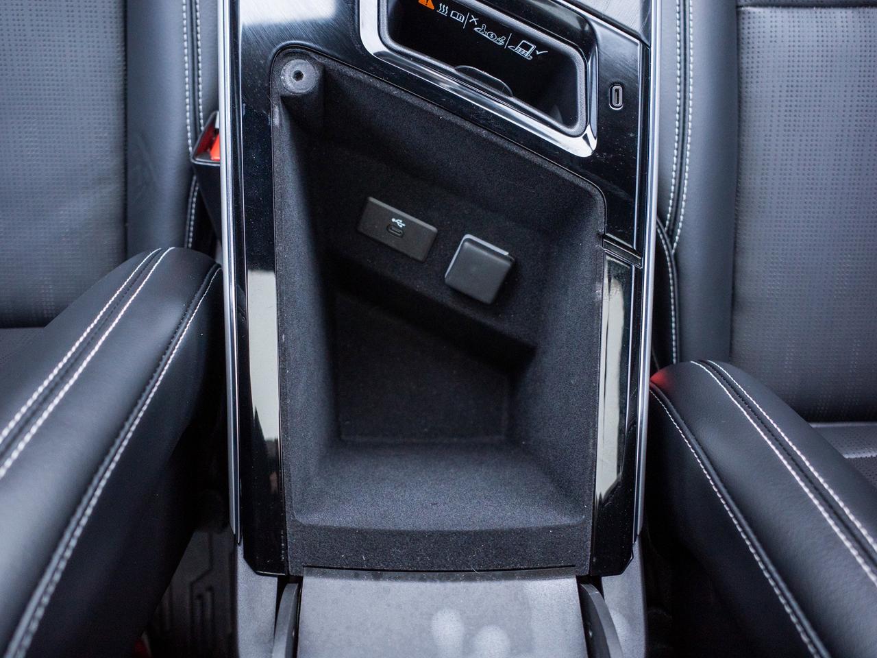 2023 Cadillac LYRIQ RWD Luxury - Rain Sensing Wipers   Hands Free Lift Photo