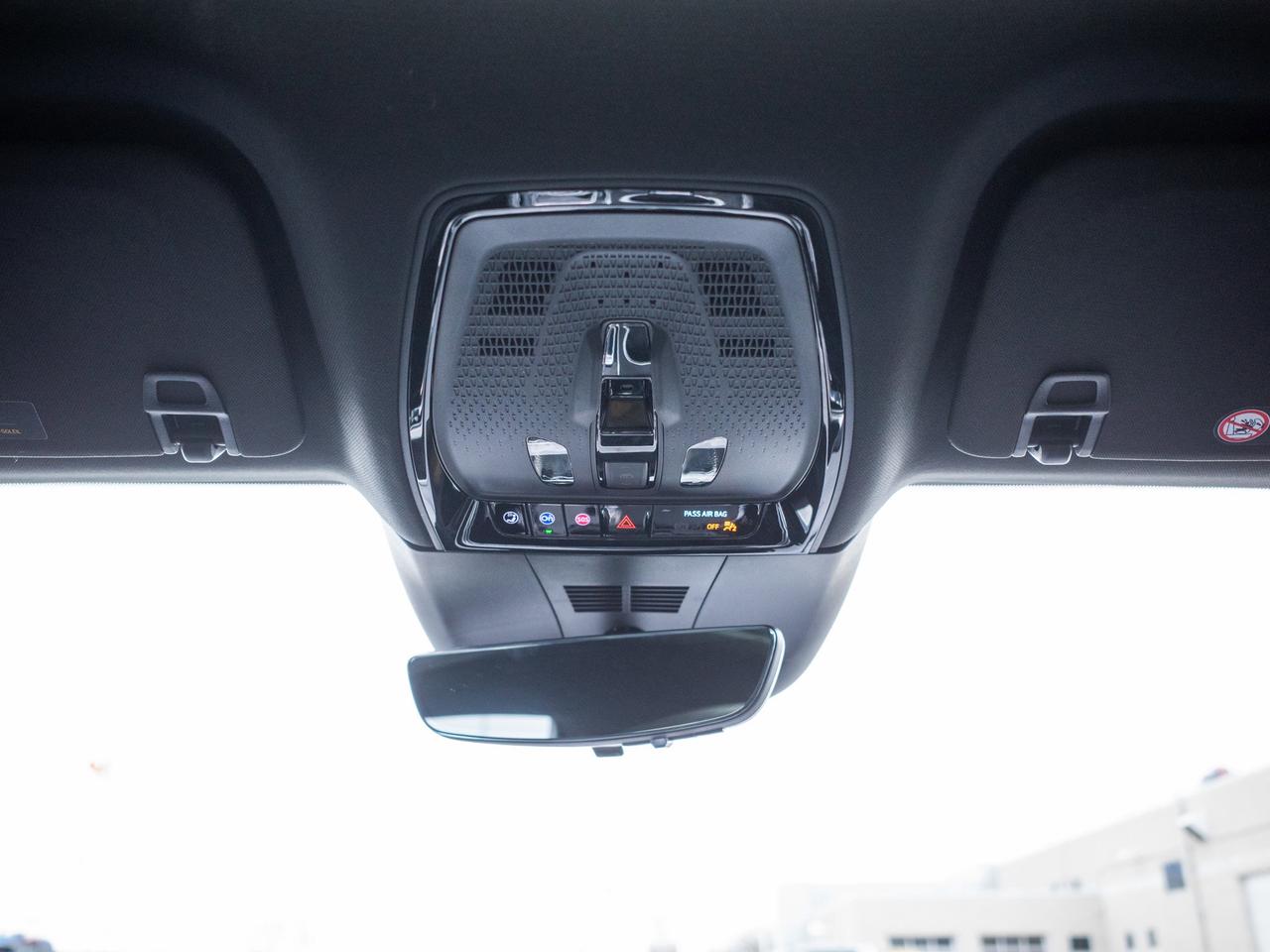 2023 Cadillac LYRIQ RWD Luxury - Rain Sensing Wipers   Hands Free Lift Photo