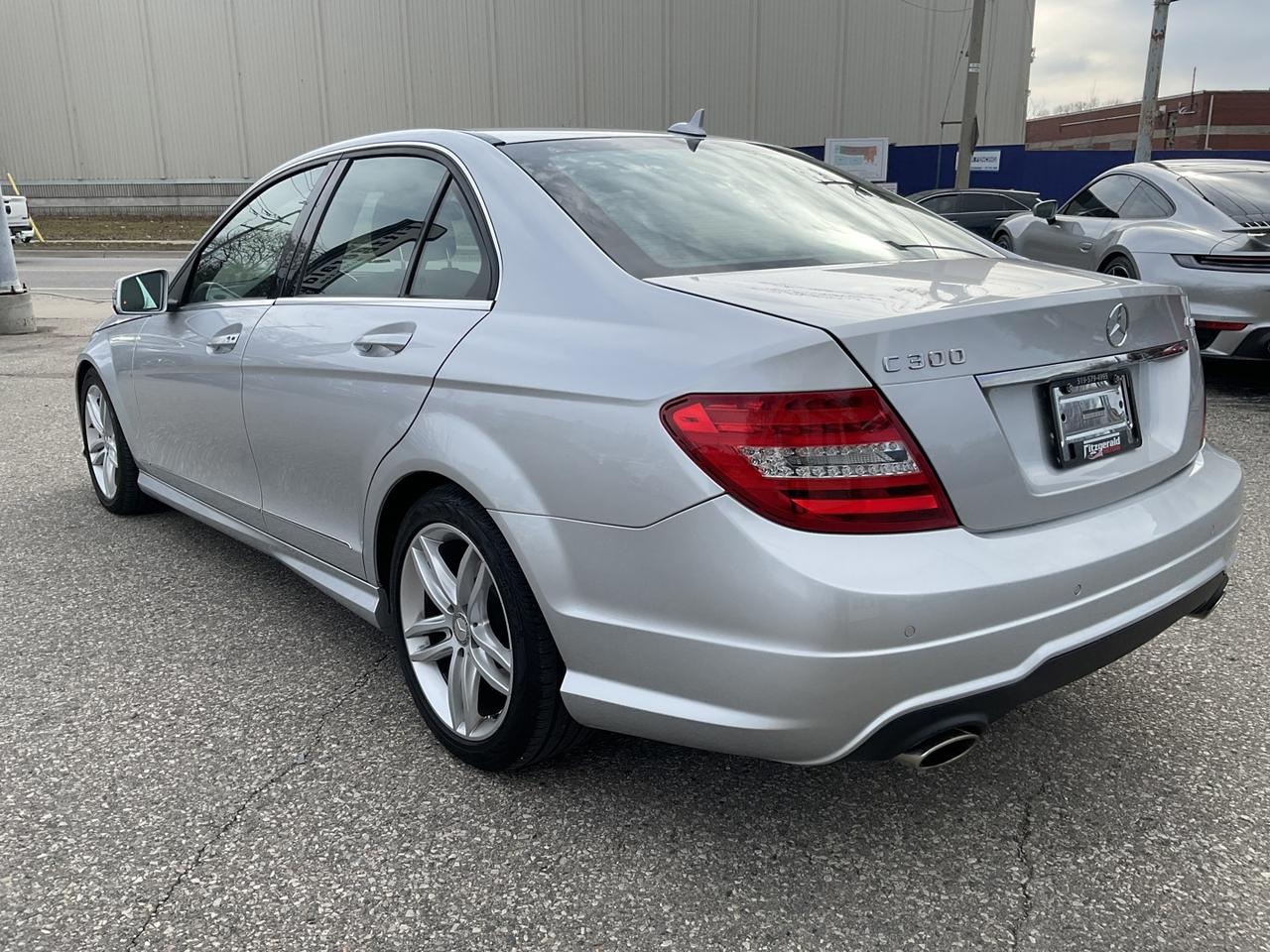 2014 Mercedes-Benz C-Class C300 4MATIC Sport Sedan - LEATHER! NAV! BACK-UP CA Photo4