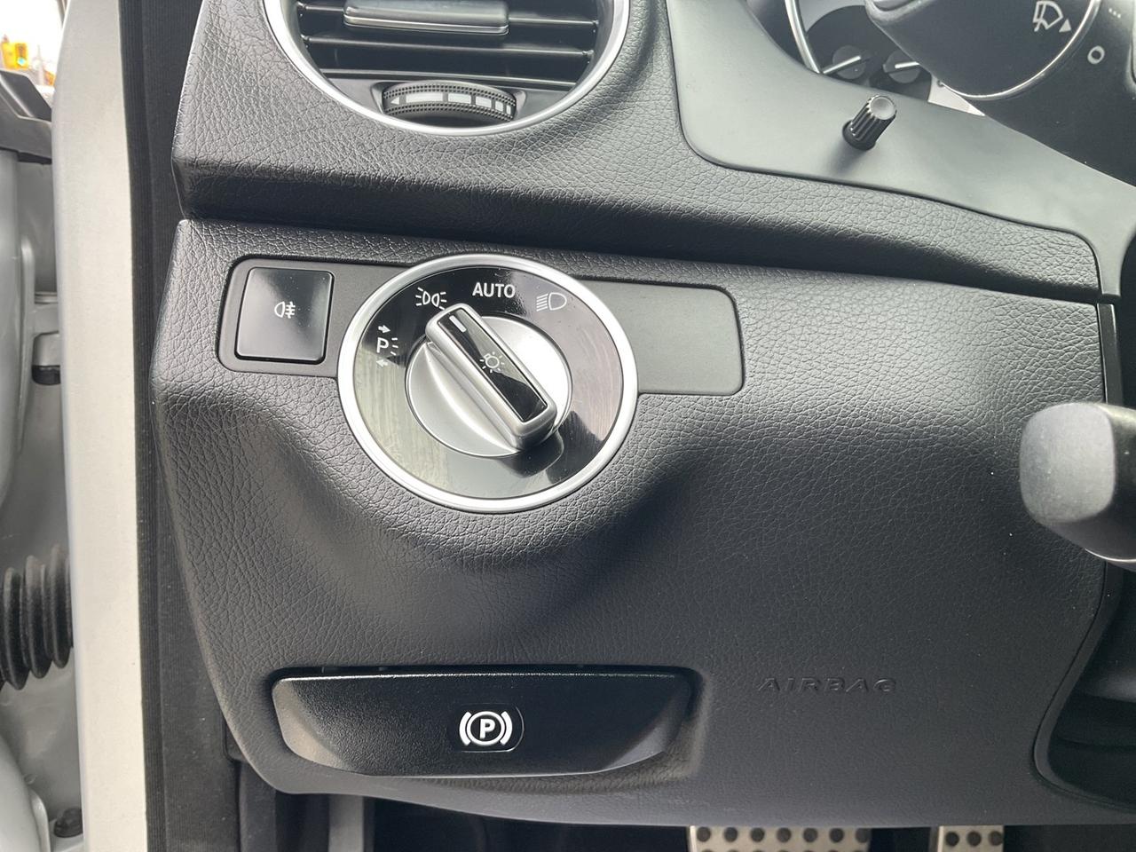 2014 Mercedes-Benz C-Class C300 4MATIC Sport Sedan - LEATHER! NAV! BACK-UP CA Photo