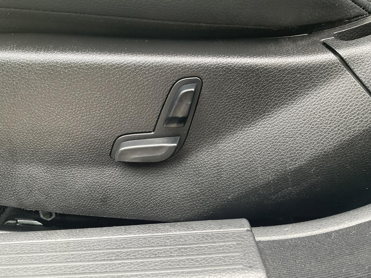 2014 Mercedes-Benz C-Class C300 4MATIC Sport Sedan - LEATHER! NAV! BACK-UP CA Photo