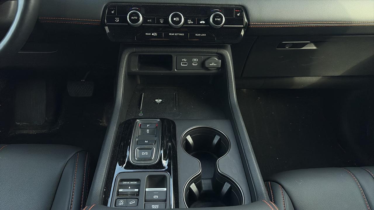 2025 Honda Pilot TrailSport AWD Photo
