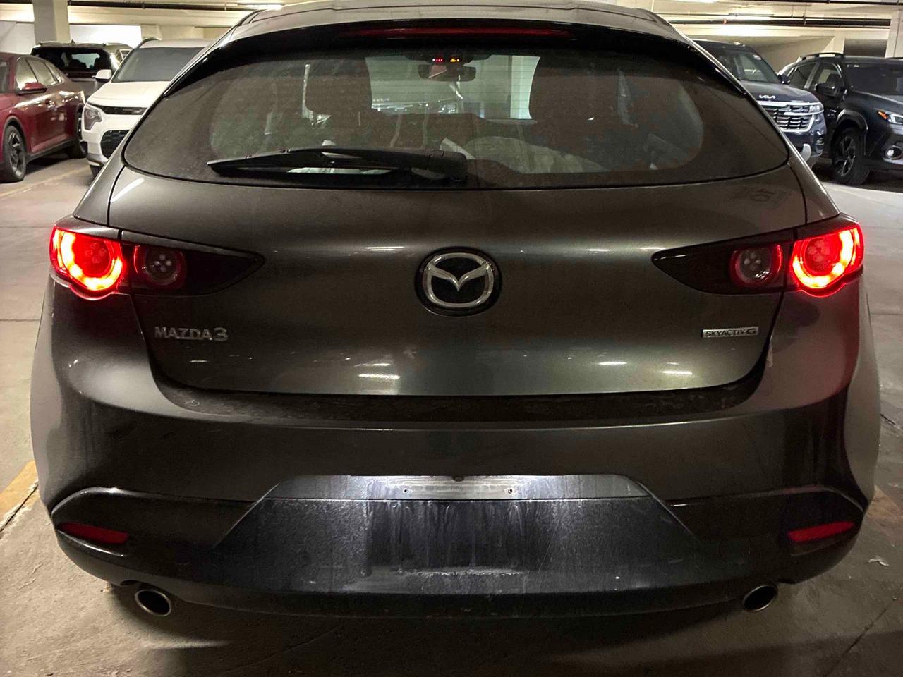 2020 Mazda MAZDA3 GS Hatchback - BACK-UP CAM! BSM! CAR PLAY! Photo