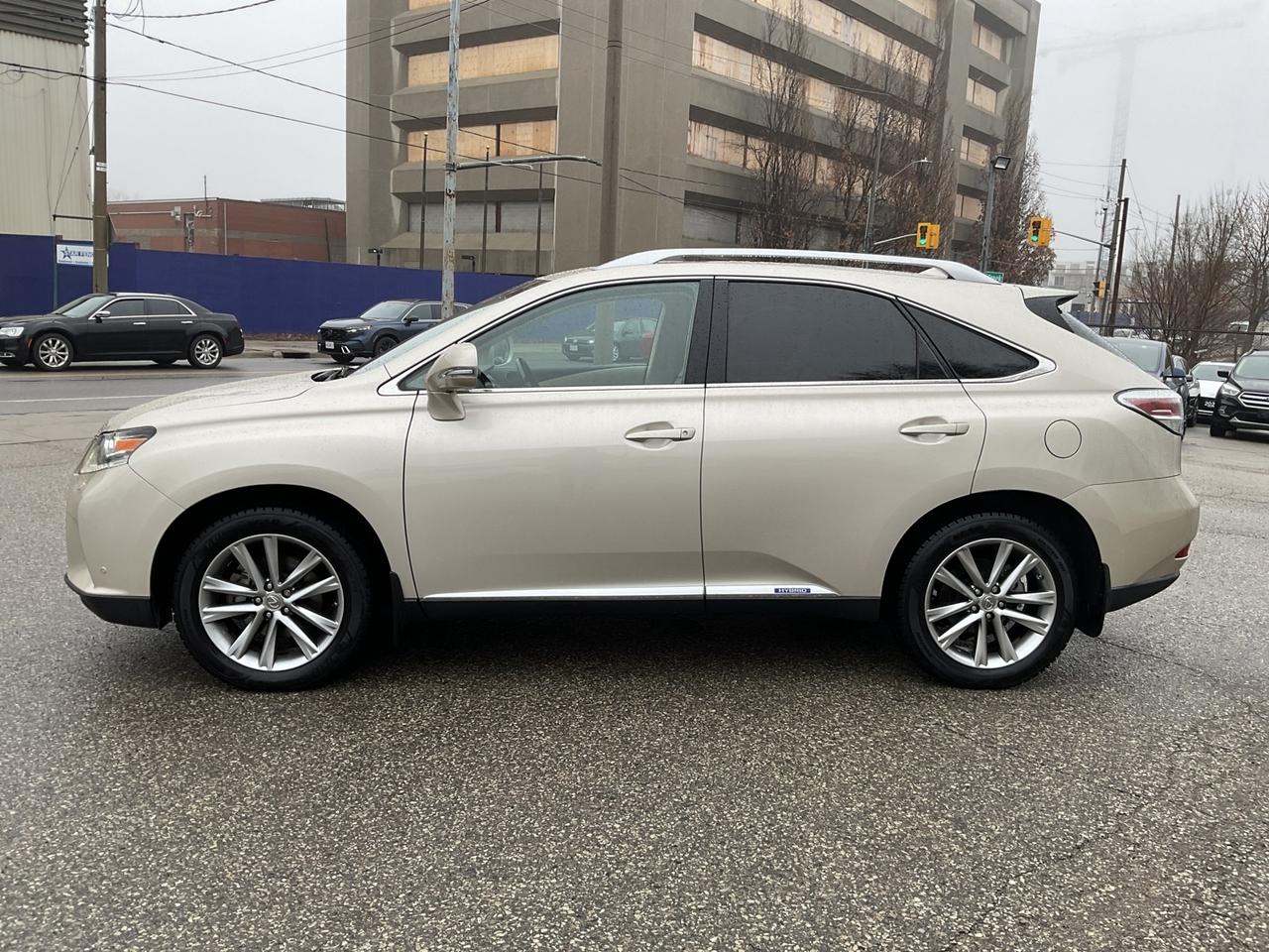 2015 Lexus RX 450h AWD - LEATHER! HUD! NAV! BACK-UP CAM! BSM! MARK LE Photo