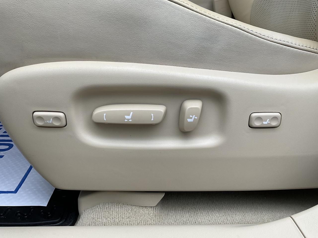 2015 Lexus RX 450h AWD - LEATHER! HUD! NAV! BACK-UP CAM! BSM! MARK LE Photo