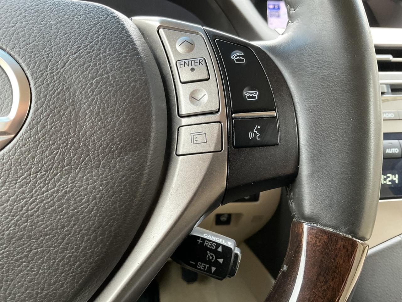 2015 Lexus RX 450h AWD - LEATHER! HUD! NAV! BACK-UP CAM! BSM! MARK LE Photo