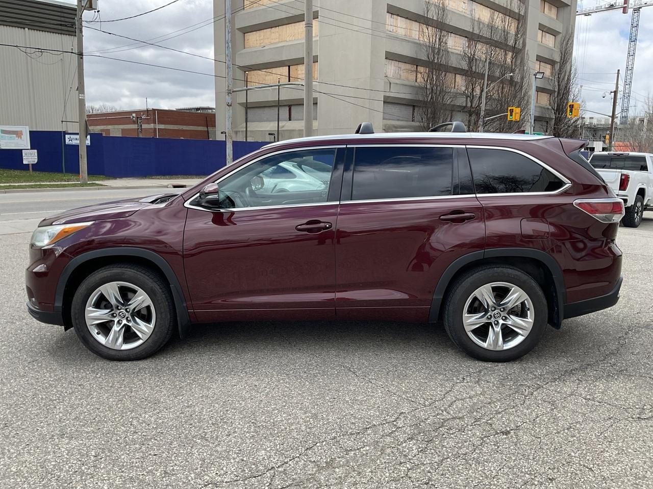 2016 Toyota Highlander Limited AWD V6 - LEATHER! NAV! BACK-UP CAM! BSM! 7 Photo