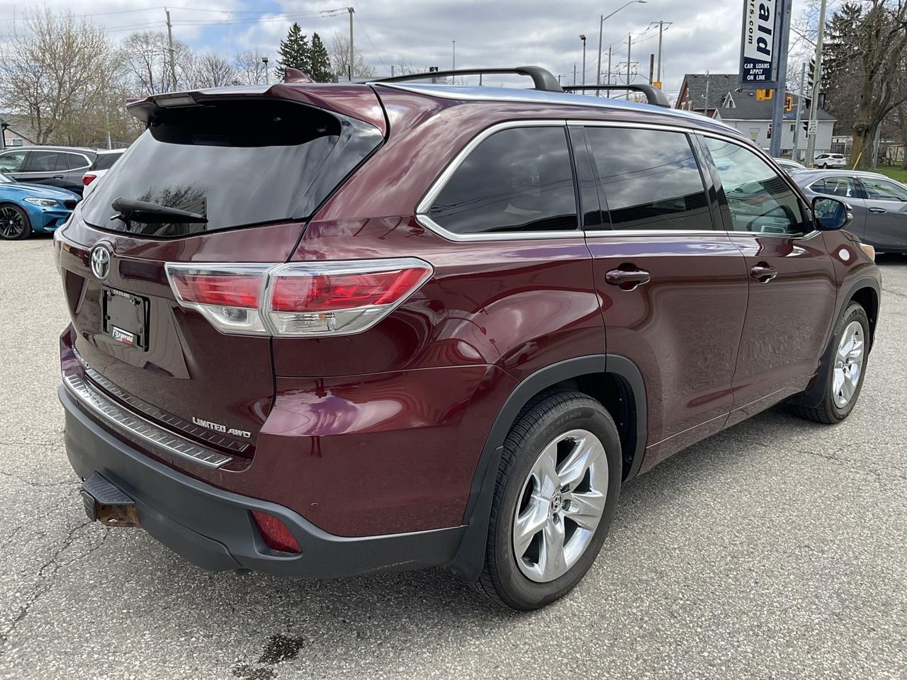 2016 Toyota Highlander Limited AWD V6 - LEATHER! NAV! BACK-UP CAM! BSM! 7 Photo