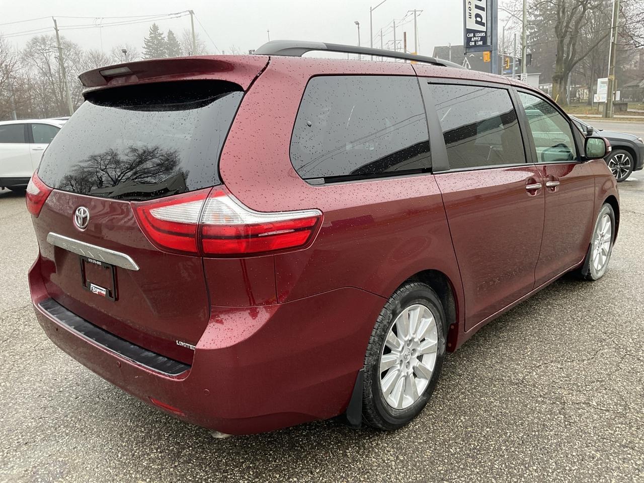 2015 Toyota Sienna LIMITED FWD 7-Passenger V6 - LTHR! NAV! BACK-UP CA Photo