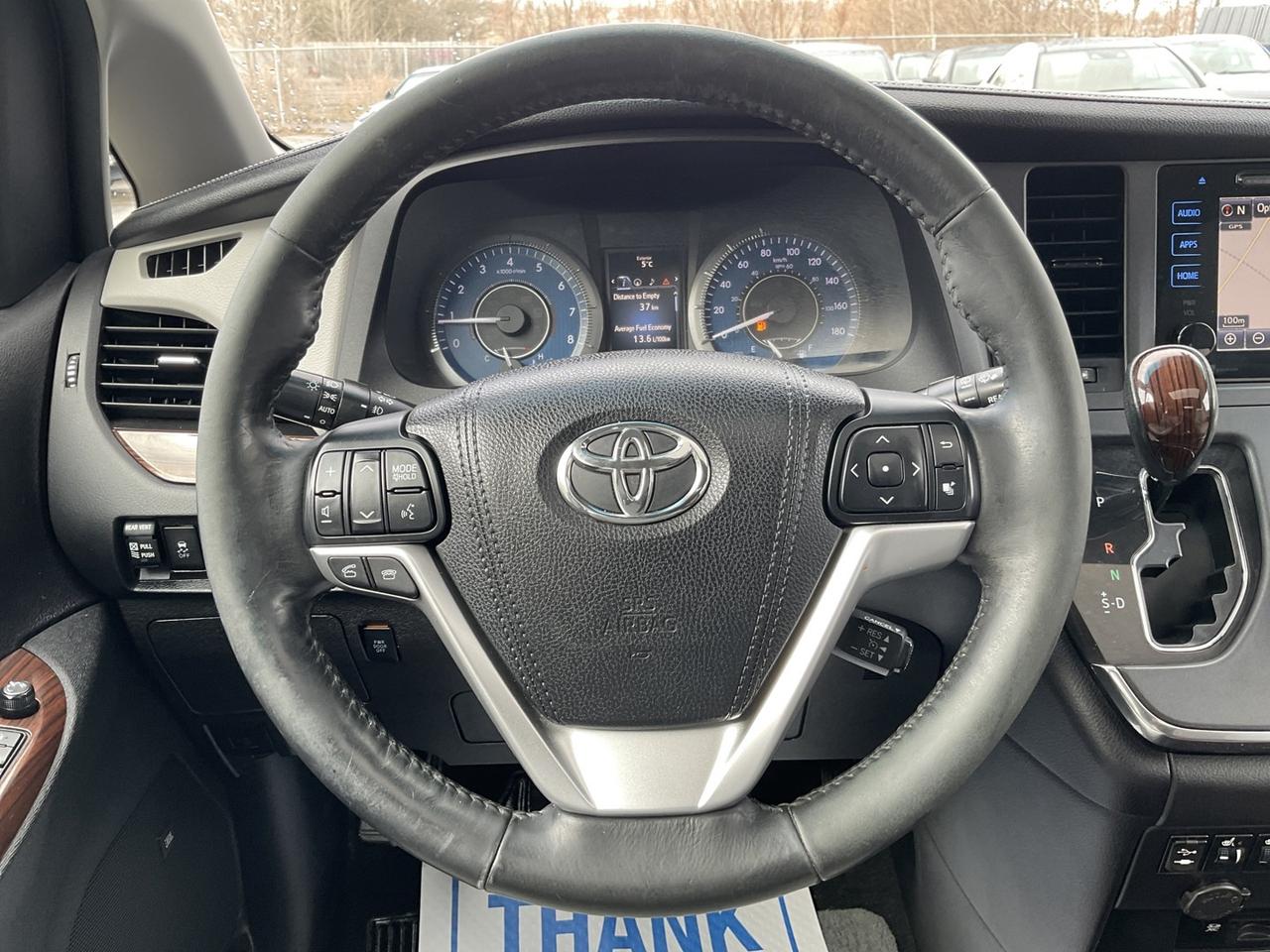 2015 Toyota Sienna LIMITED FWD 7-Passenger V6 - LTHR! NAV! BACK-UP CA Photo