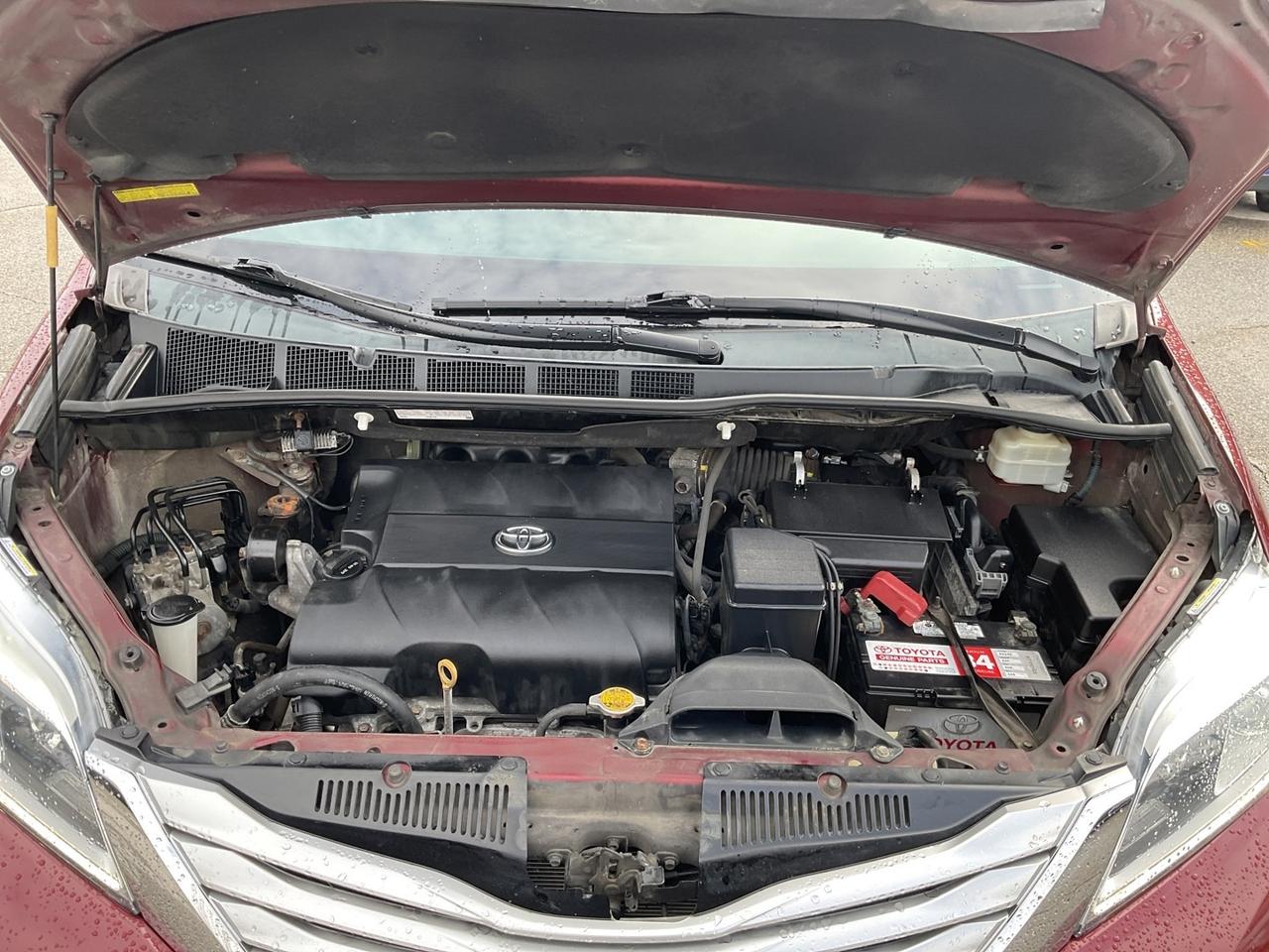 2015 Toyota Sienna LIMITED FWD 7-Passenger V6 - LTHR! NAV! BACK-UP CA Photo