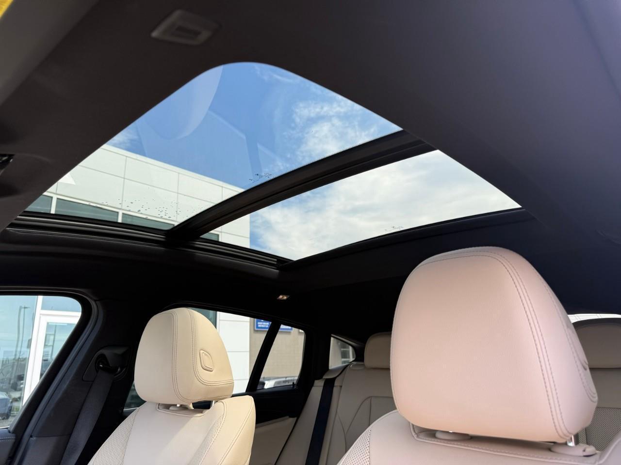 2024 BMW X4 xDrive30i Photo