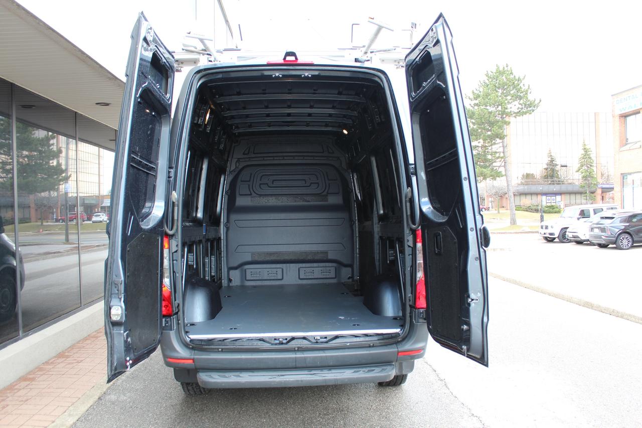 2022 Mercedes-Benz Sprinter Cargo Van 144" - "HIGH ROOF" - "3.0L DIESEL" - "LEATHER" Photo