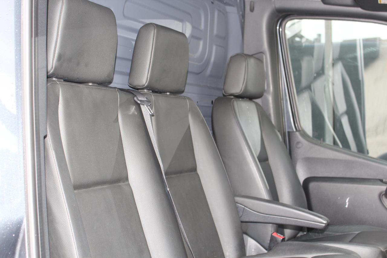 2022 Mercedes-Benz Sprinter Cargo Van 144" - "HIGH ROOF" - "3.0L DIESEL" - "LEATHER" Photo3