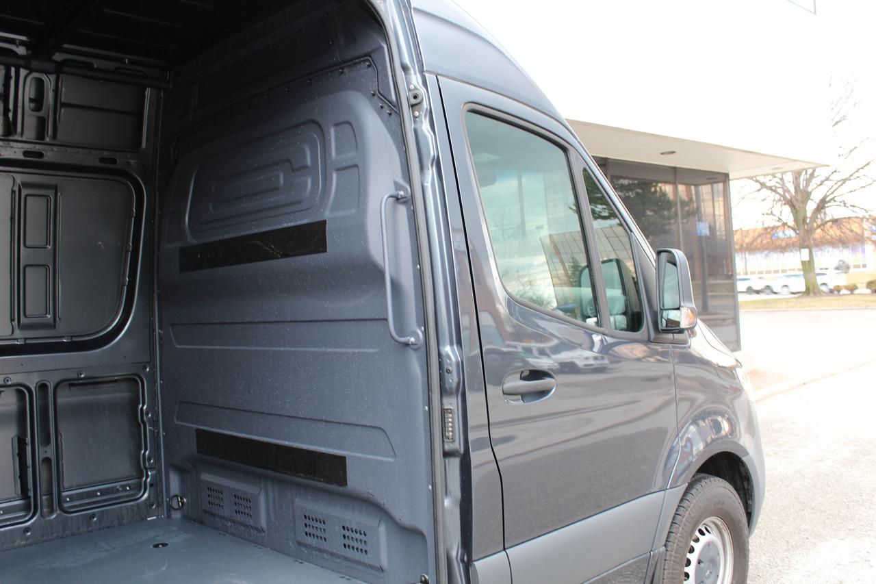 2022 Mercedes-Benz Sprinter Cargo Van 144" - "HIGH ROOF" - "3.0L DIESEL" - "LEATHER" Photo