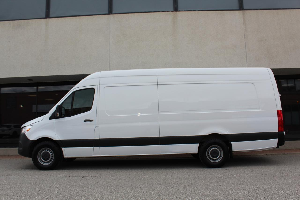 2024 Mercedes-Benz Sprinter Cargo Van 177" "EXTRA EXTENDED" - "TOW PKG" - "H.O DIESEL" Photo2