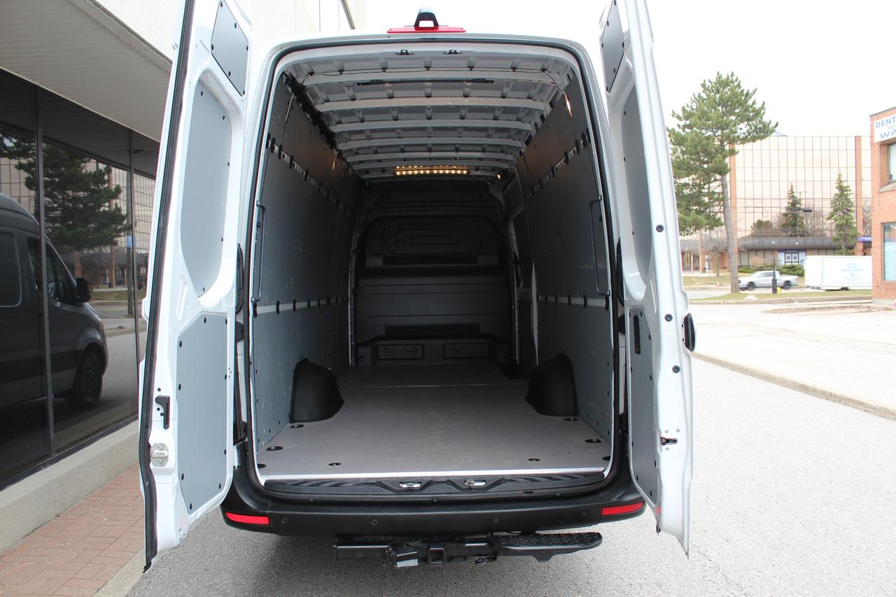 2024 Mercedes-Benz Sprinter Cargo Van 177" "EXTRA EXTENDED" - "TOW PKG" - "H.O DIESEL" Photo