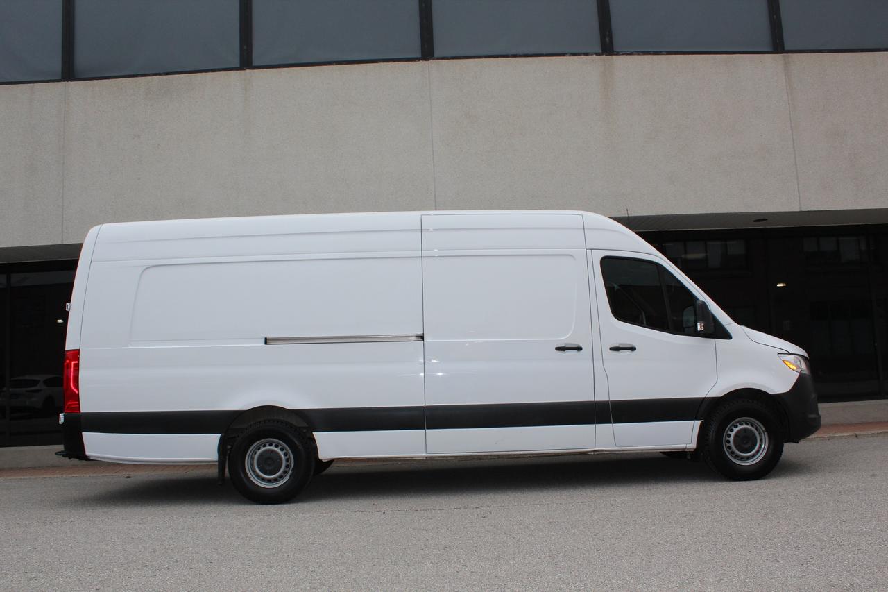 2024 Mercedes-Benz Sprinter Cargo Van 177" "EXTRA EXTENDED" - "TOW PKG" - "H.O DIESEL" Photo