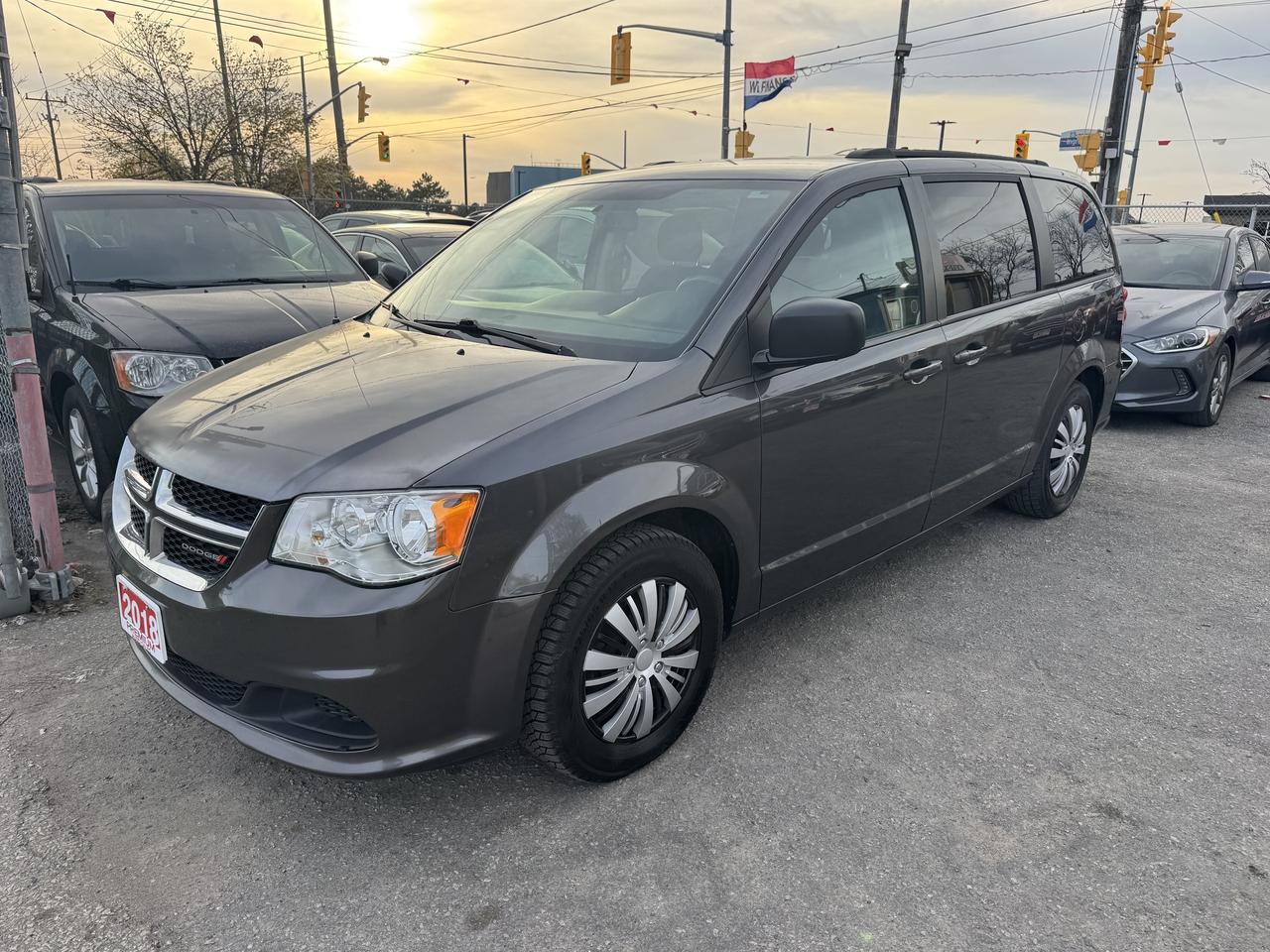 2018 Dodge Grand Caravan *** 3 YEAR WARRANTY INCLUDED *** Photo0