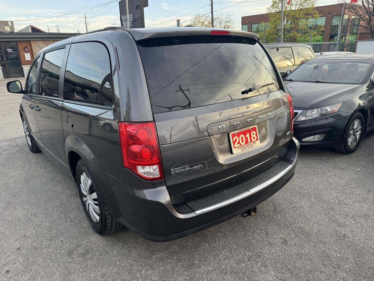 2018 Dodge Grand Caravan *** 3 YEAR WARRANTY INCLUDED *** Photo