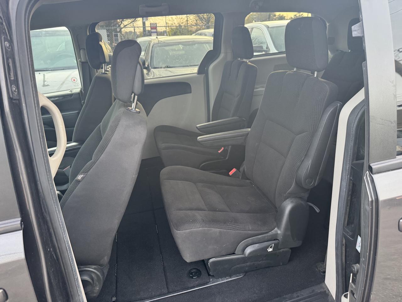 2018 Dodge Grand Caravan *** 3 YEAR WARRANTY INCLUDED *** Photo