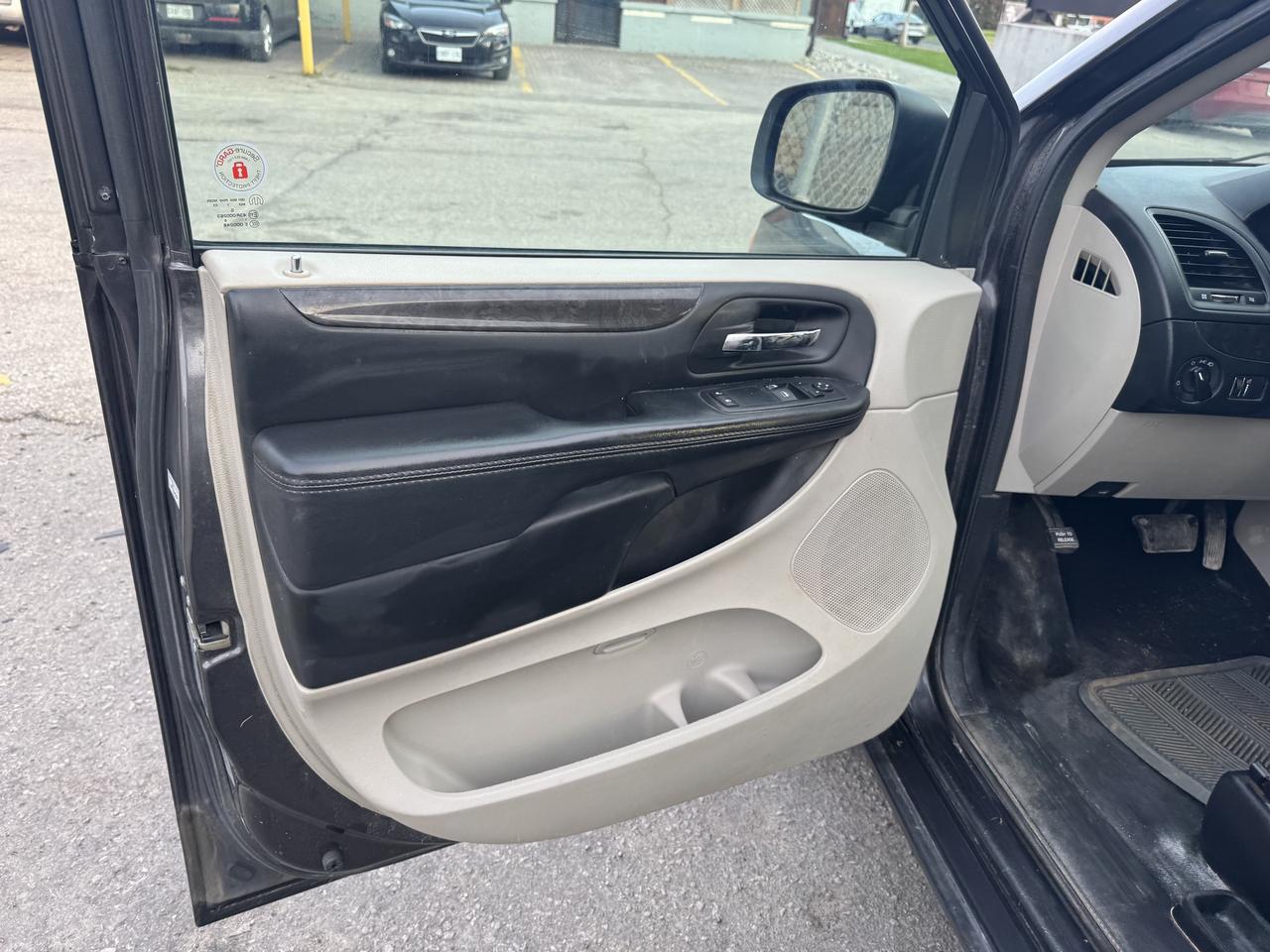 2018 Dodge Grand Caravan *** 3 YEAR WARRANTY INCLUDED *** Photo