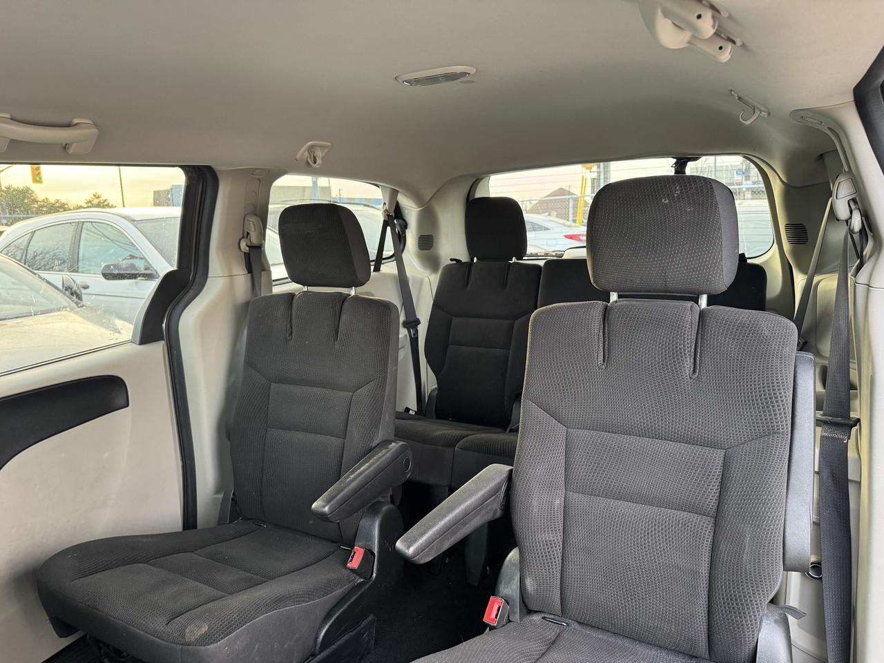 2018 Dodge Grand Caravan *** 3 YEAR WARRANTY INCLUDED *** Photo