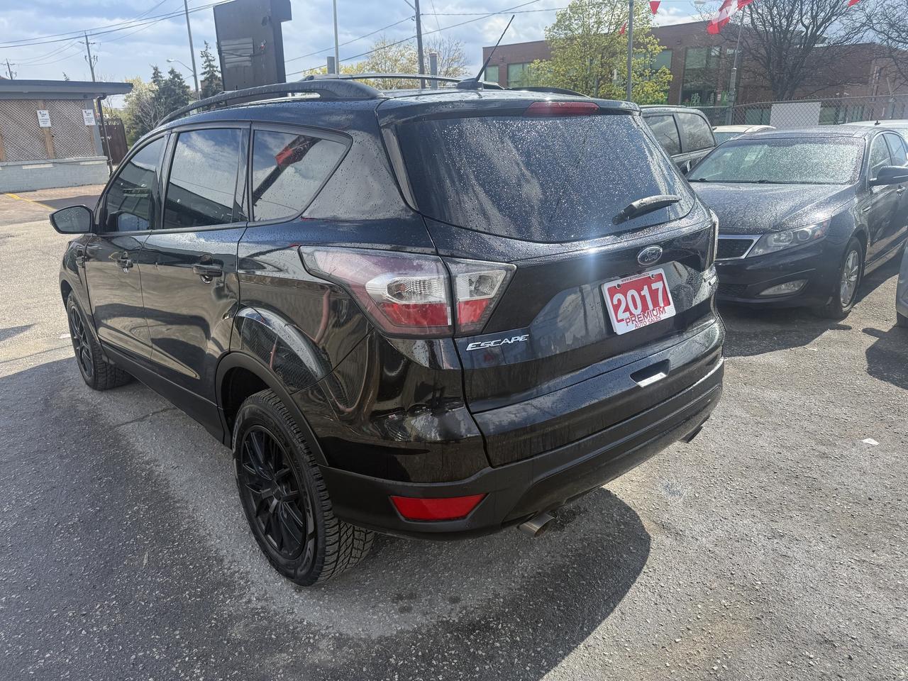 2017 Ford Escape *** 3 YEAR WARRANTY INCLUDED *** Photo