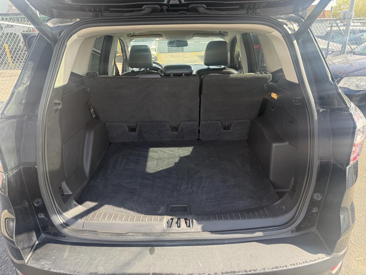 2017 Ford Escape *** 3 YEAR WARRANTY INCLUDED *** Photo