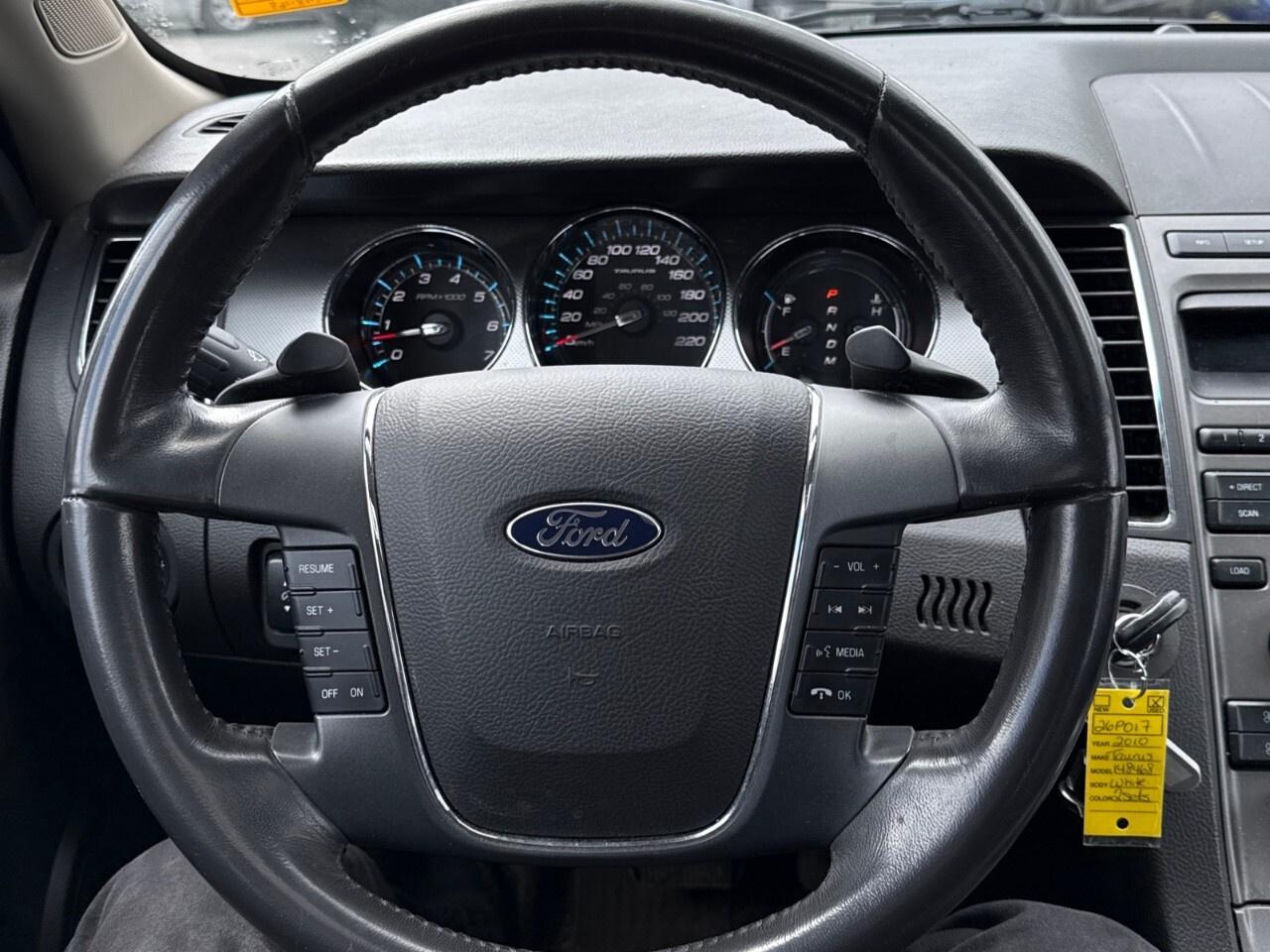 2010 Ford Taurus SEL   MOONROOF   HEATED LEATHER Photo