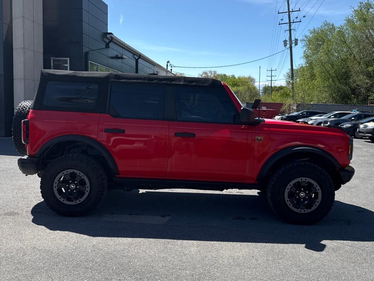 2021 Ford Bronco BADLANDS   4WD   MANUAL! Photo