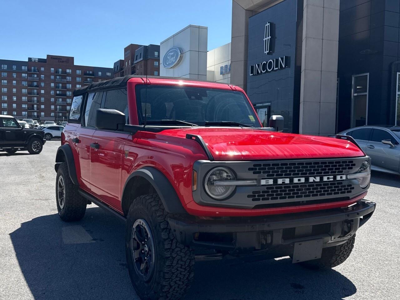2021 Ford Bronco BADLANDS   4WD   MANUAL! Photo
