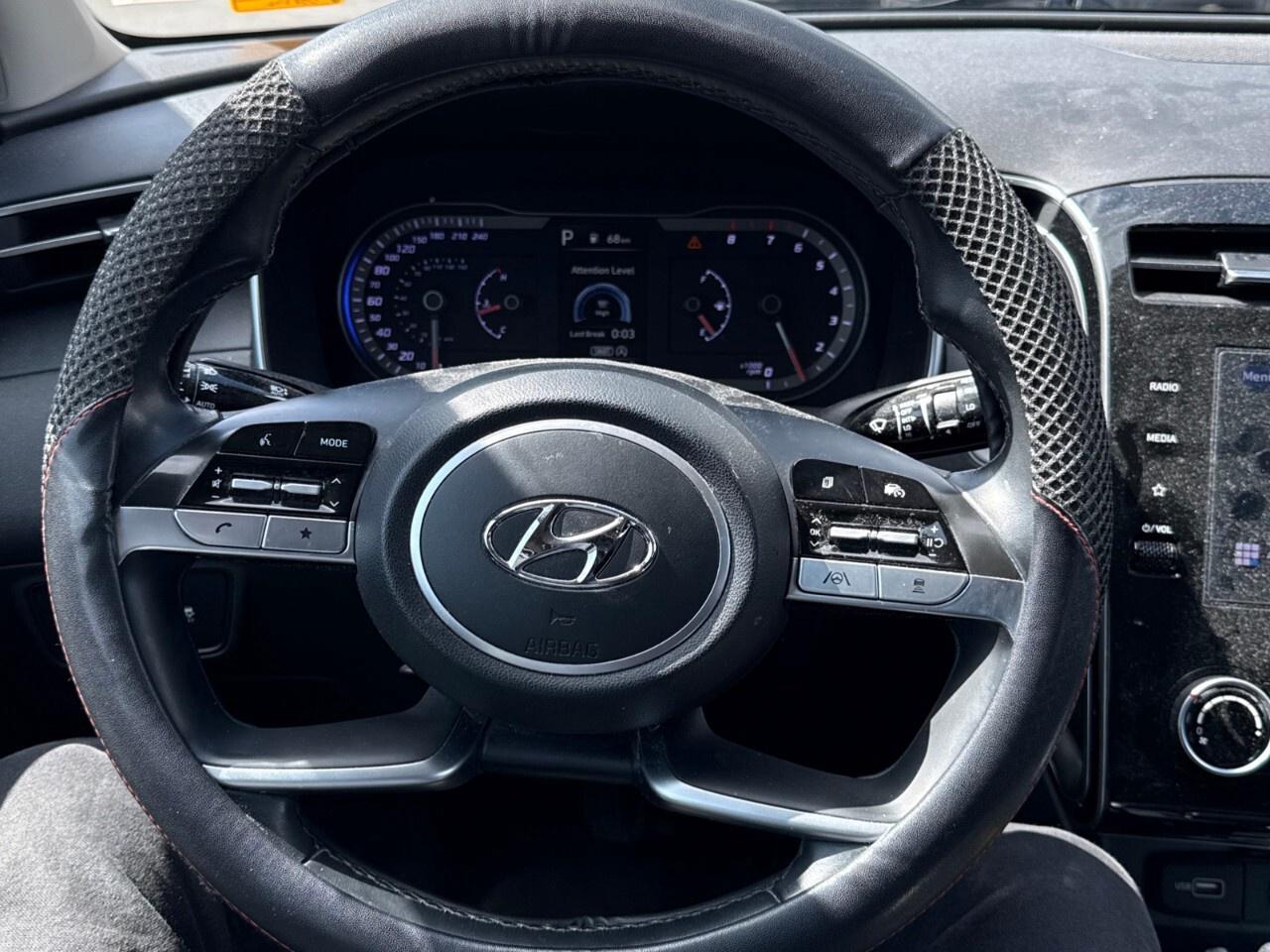 2022 Hyundai Tucson PREFERRED    AWD   NAV   1 OWNER Photo