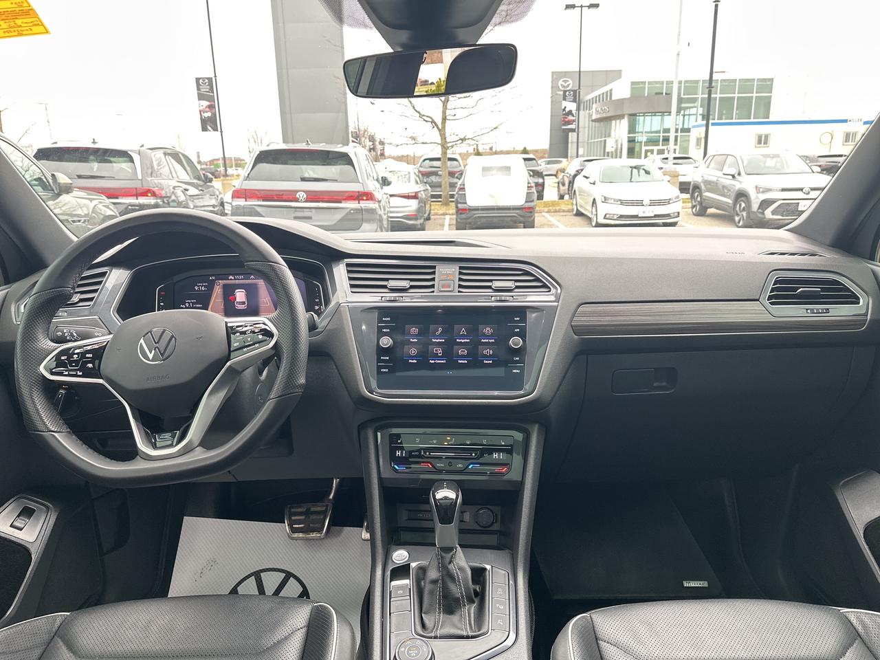 2024 Volkswagen Tiguan HIGHLINE R-LINE 4MOTION Photo