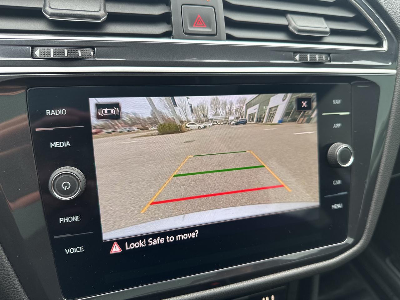 2024 Volkswagen Tiguan HIGHLINE R-LINE 4MOTION Photo