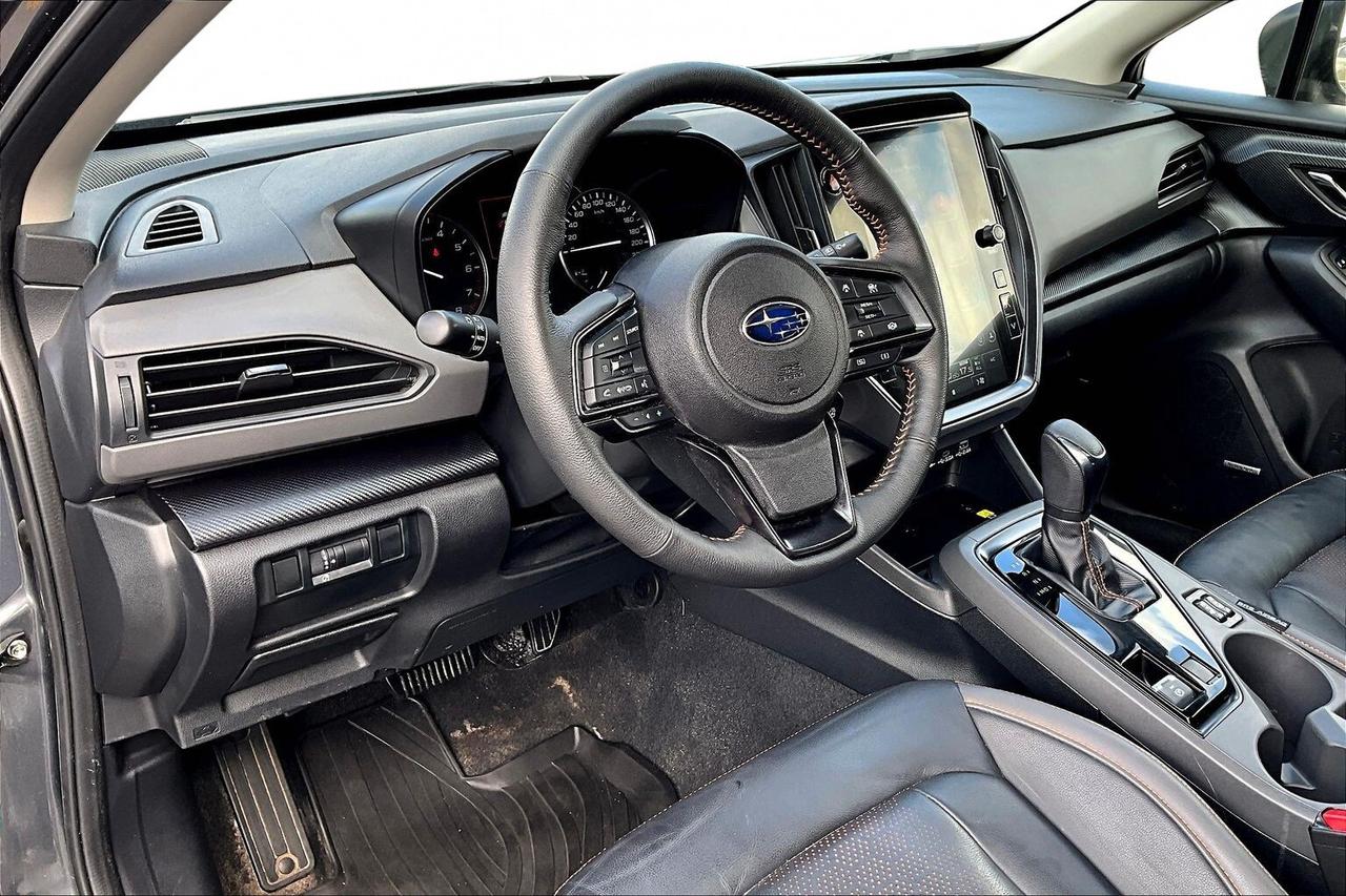 2024 Subaru Crosstrek LIMITED AWD   LEATHER   SUNROOF   NAVIGATION Photo
